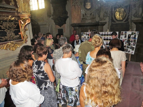 У Львові молитовно вшанували пам'ять українських військових, які загинули під Іловайськом.(ФОТО)